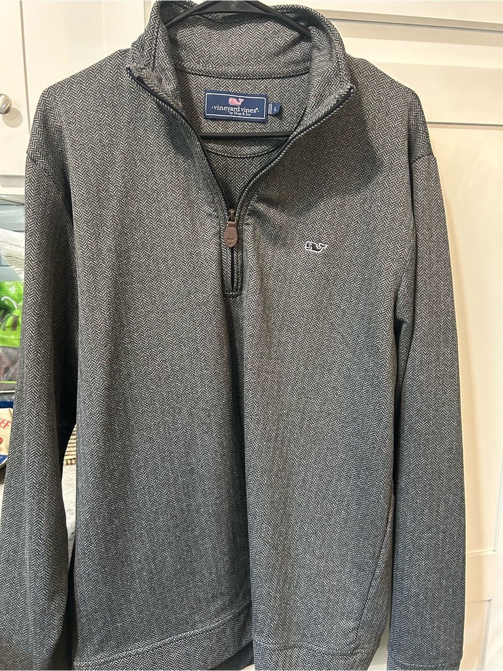 Vineyard Vines Men’s Gray Herringbone Zip-Up Pullover